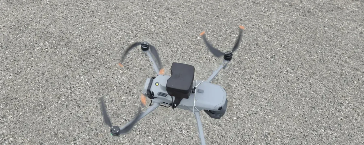 DJI Matrice 4 con sistema C5 EuroSafe en una operación profesional de inspección